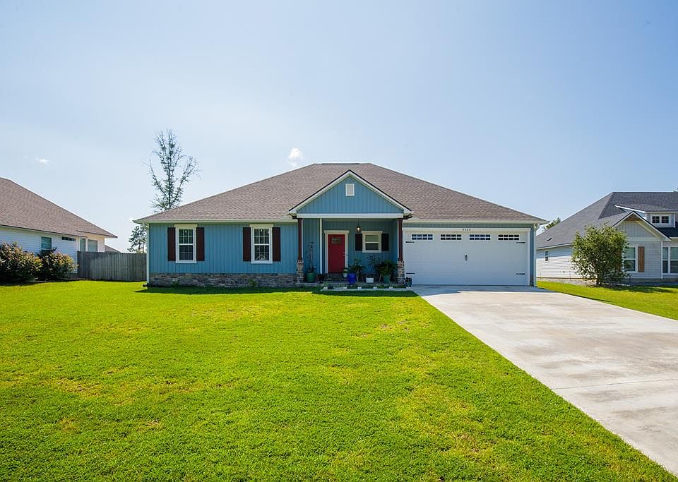 1st image of 4060 Gramercy Dr