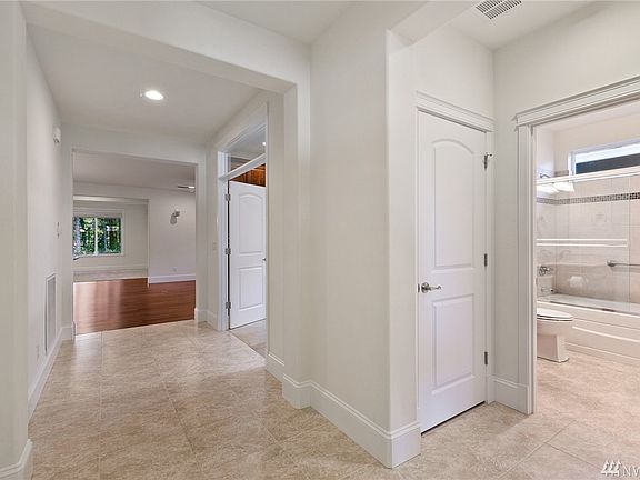 5th image of 4709 Orcas Ct NE