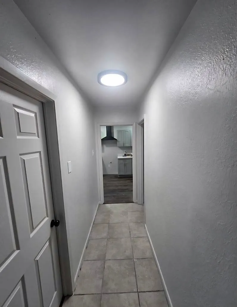 3 bed, 2.0 bath, 1200 sqft, $1,360 — Photo 3