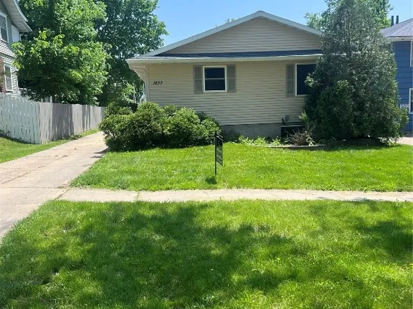 1837 B Ave NE, Cedar Rapids, IA 52402