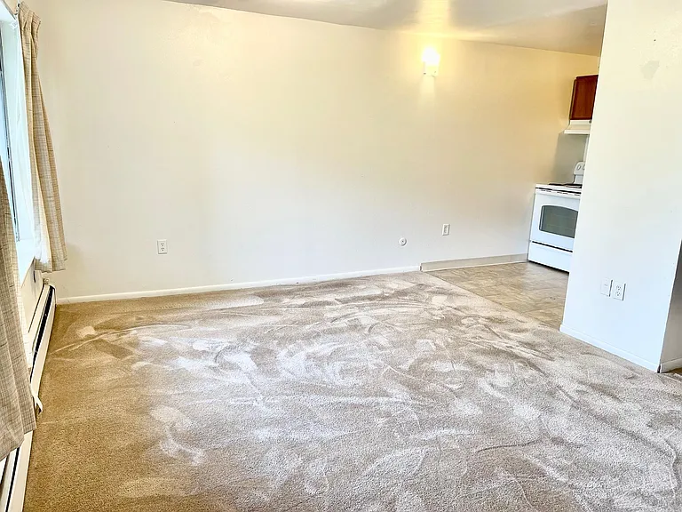 875 Alpine Ave #14 — Photo 5