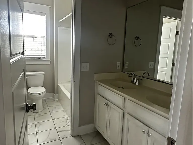 232 Summers Dr — Photo 18