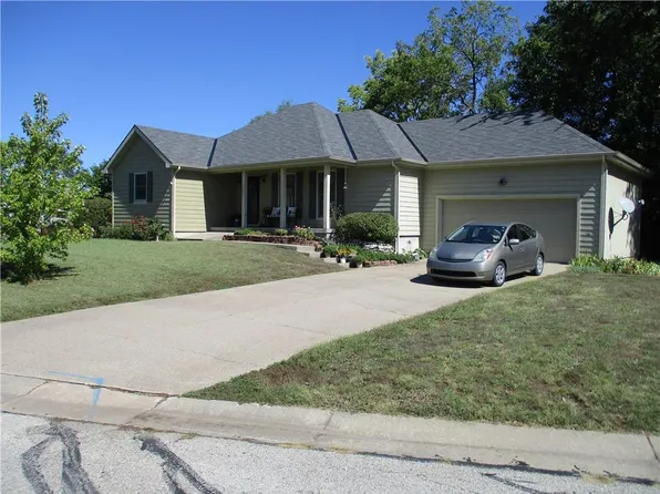 1531 S Poplar St, Ottawa, KS 66067