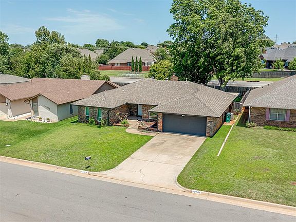 4th image of 10220 Little Pond Dr