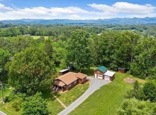 629 Jupiter Rd, Weaverville, NC 28787