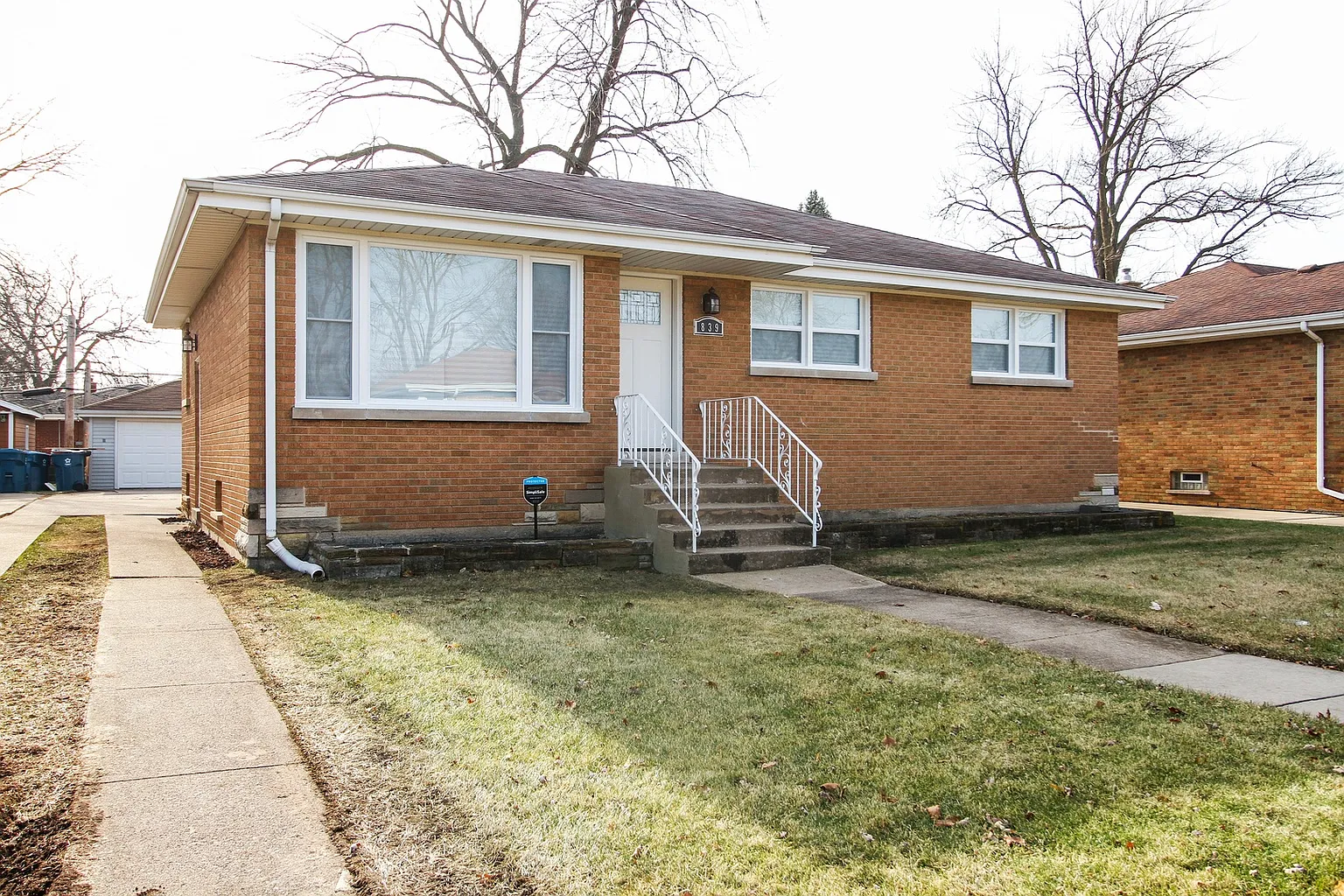 839 E 163rd St photo 1