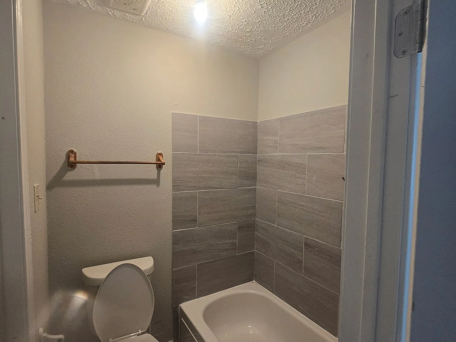 3 bed, 1397 sqft, $2,250 — Photo 4