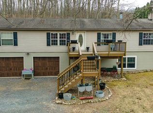 669 Clouser Hollow Rd, New Bloomfield, PA 17068