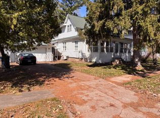 30510 Vine St, Lindstrom, MN 55045
