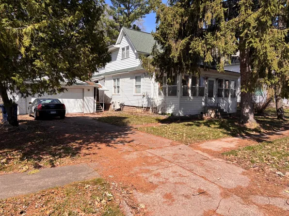 30510 Vine St, Lindstrom, MN 55045