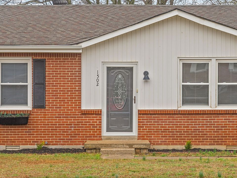 1st image of 1502 Falcon Dr