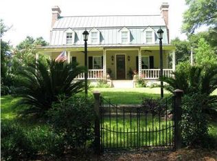 683 Fort Sumter Dr, Charleston, SC 29412