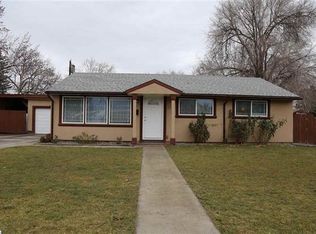 203 N Irby St, Kennewick, WA 99336