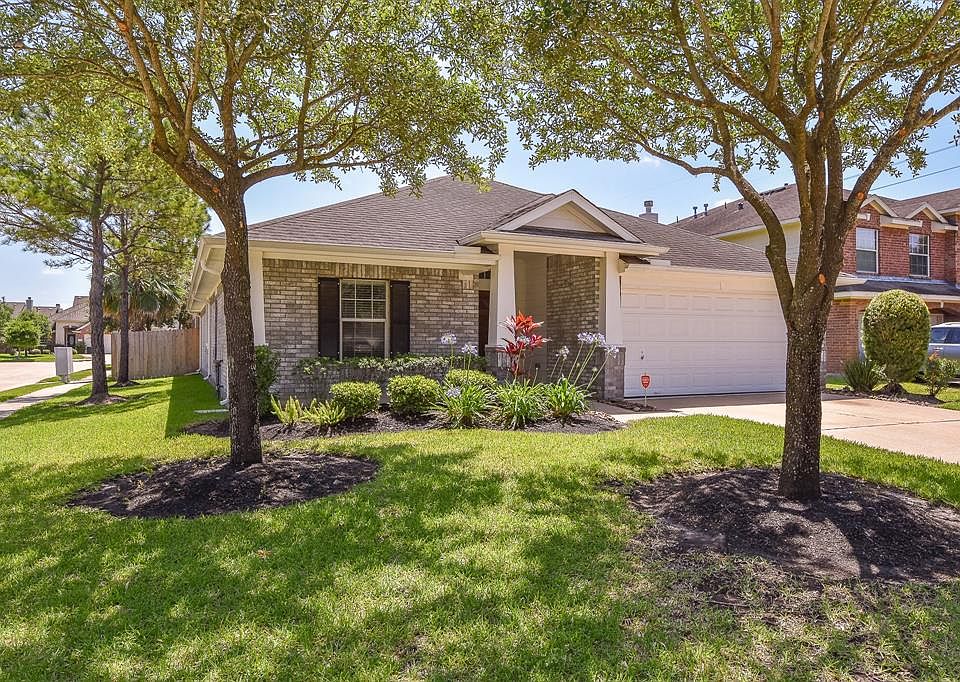 1st image of 9614 Ashwood Valley Dr