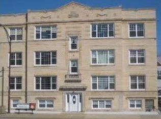 7140 32nd St APT 1, Berwyn, IL 60402