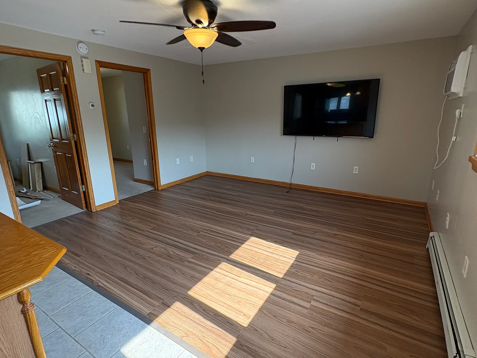 2 bed, 600 sqft, $950 — Photo 2
