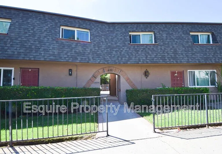 420 W Linden Dr #12 — Photo 1