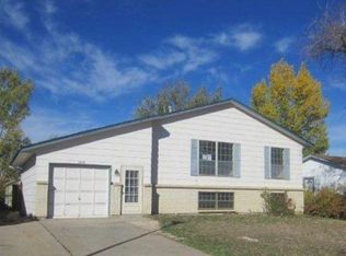 1075 Mobile St, Aurora, CO 80011