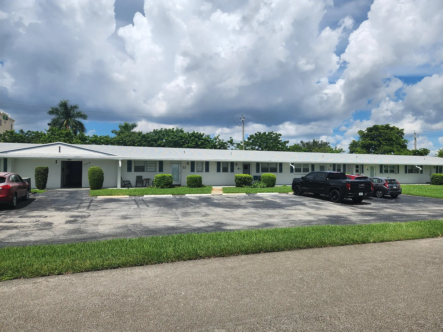 2 bed, 1.0 bath, 729 sqft, $1,750 — Photo 1