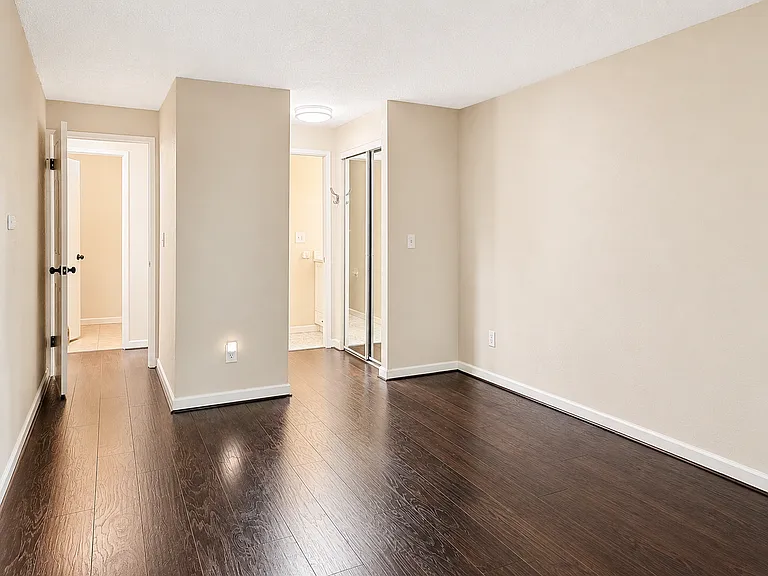 14638 NE 80th Pl — Photo 14