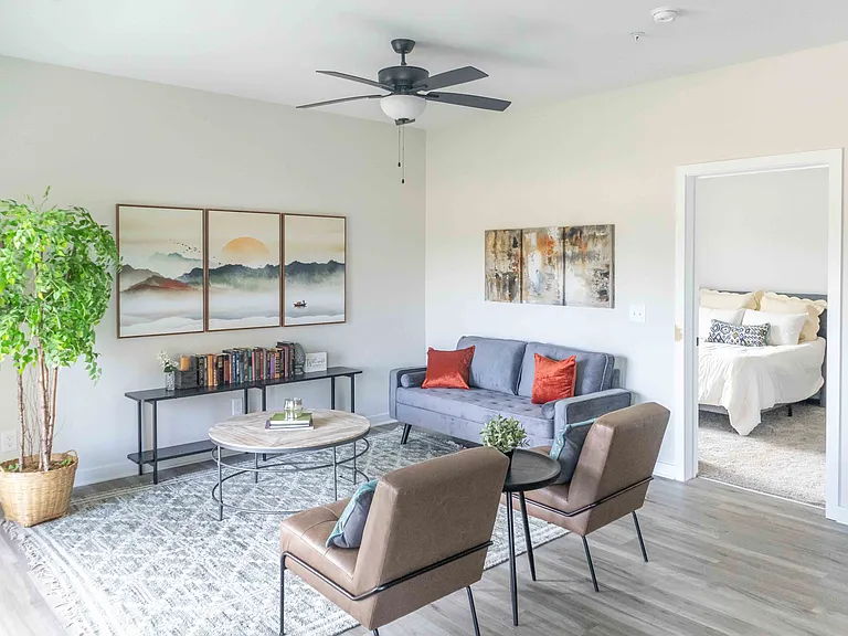 Riverstone Apartments — Photo 16