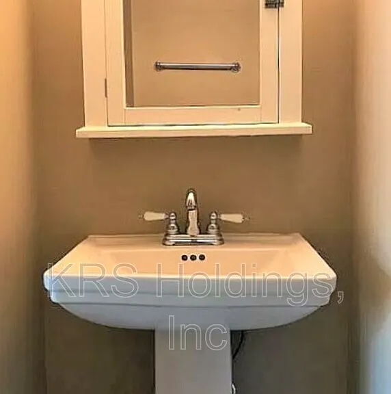 604 Backridge Ct — Photo 13