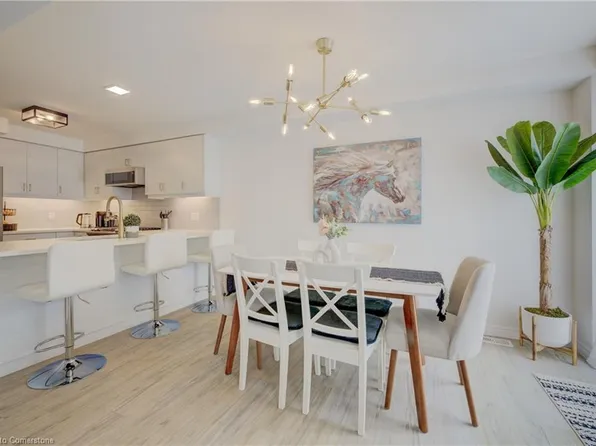 27 Arlington Pkwy, Brant, ON N3L 0G2