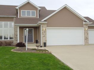 16902 Hamptons Pkwy, New Haven, IN 46774