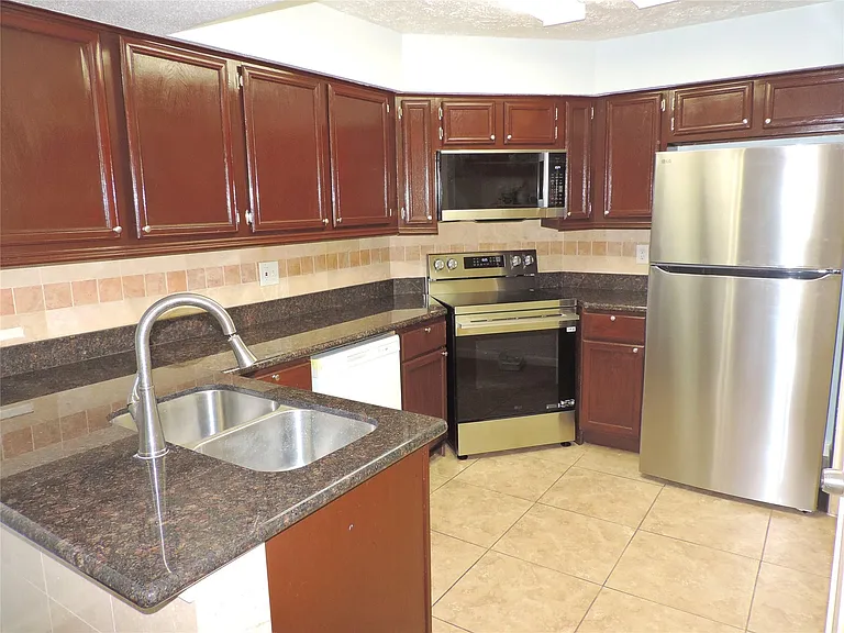 10555 Turtlewood Ct #2903 — Photo 5