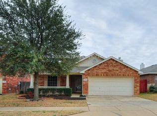 2709 Gardendale Dr, Fort Worth, TX 76120