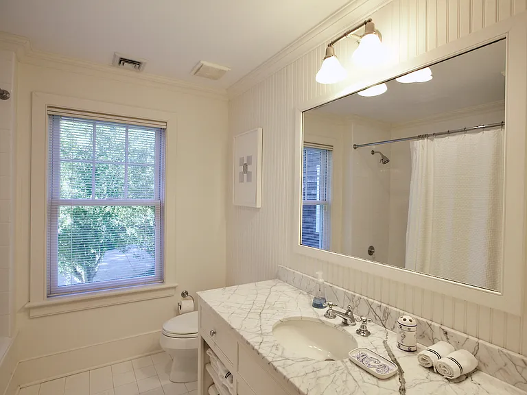 6 Cobbetts Ln — Photo 18