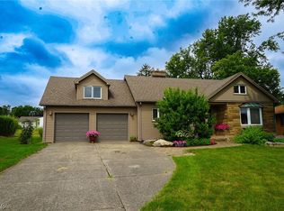 210 S Beverly Ave, Youngstown, OH