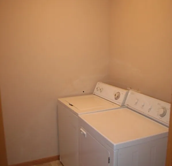 10172 Stutz Ct NE #B — Photo 5