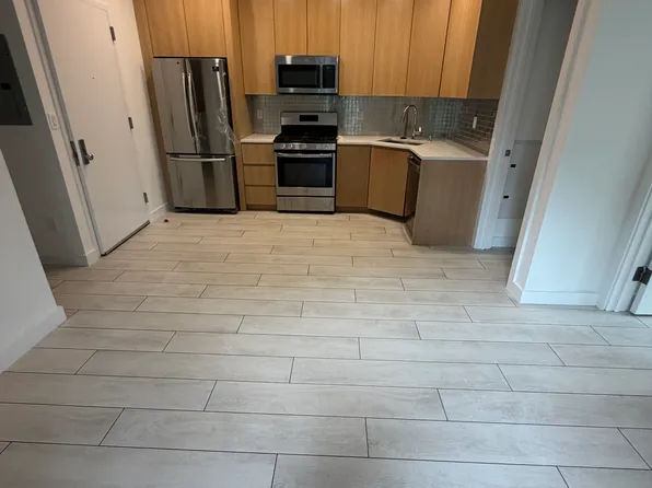 (undisclosed Address), Brooklyn, NY 11223
