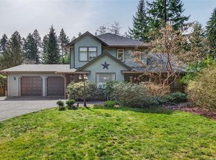 8856 McLarey Ave, Comox Valley, BC V9J 1A3