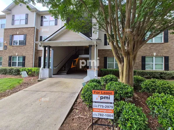 2204 Fairington Village Dr, Lithonia, GA 30038