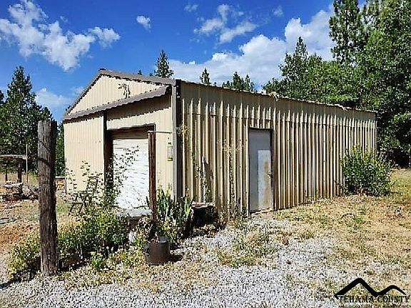 3rd image of 33492 Plum Creek Rd