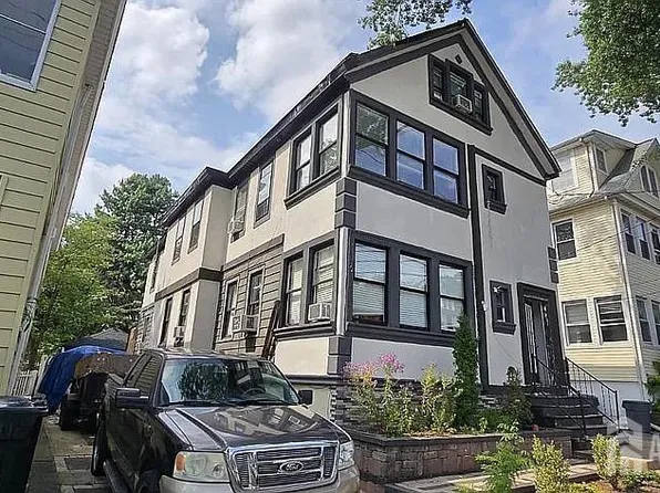 310 S 4th Ave, Highland Park, NJ 08904