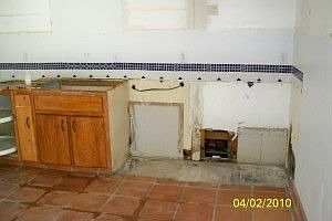 4th image of 7117 W Devonshire Ave
