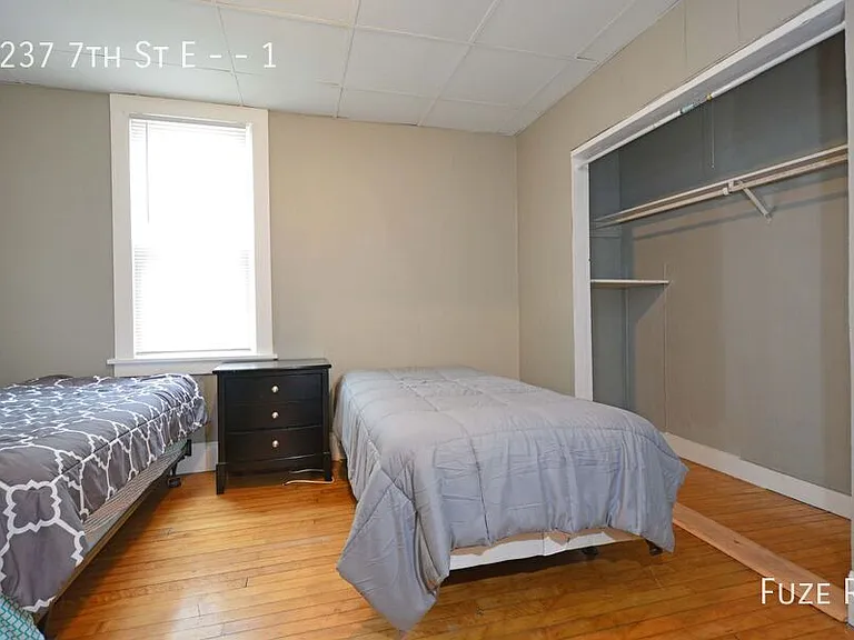 1237 7th St E #1 — Photo 7