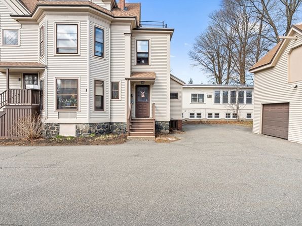 115 W Emerson St #102, Melrose, MA 02176