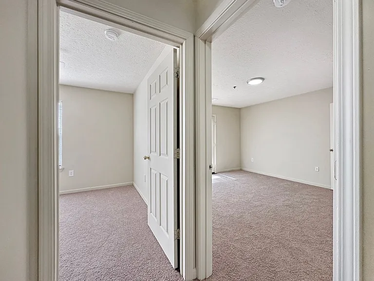 19364 Chelsey Dr — Photo 9