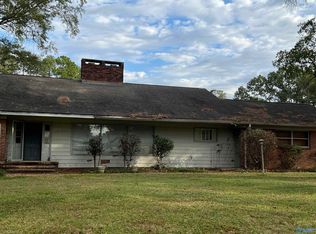 1820 Stratford Rd SE, Decatur, AL 35601