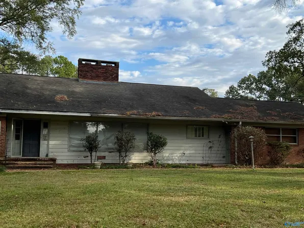 1820 Stratford Rd SE, Decatur, AL 35601