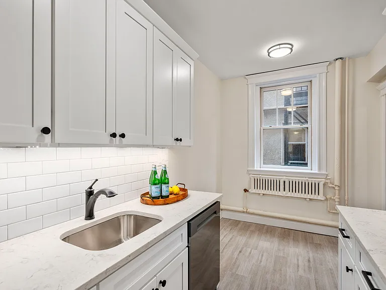 850 Massachusetts Ave #1 — Photo 2