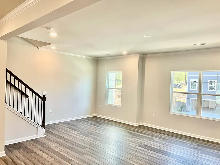 1009 Belloak Way — Photo 10
