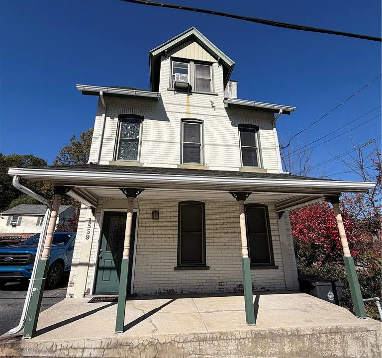 1559 Broadway St #2