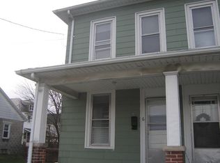 6 Commerce St, Hanover, PA 17331
