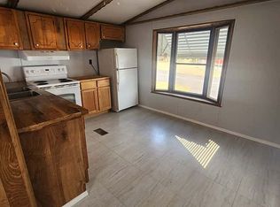 670 N Low View Dr, Fenton, MO 63026