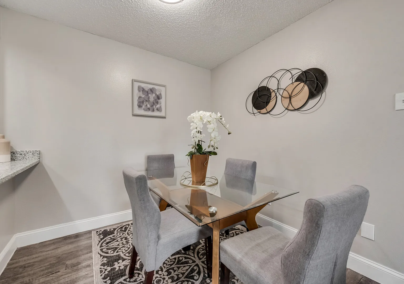 I009World Cup Stay - 18 min to AT&T - Sleeps 3 - Public Transit — Photo 4